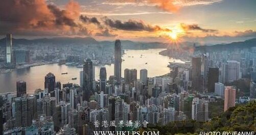 漂亮人妻-漂亮人妻，生活中的温馨画卷